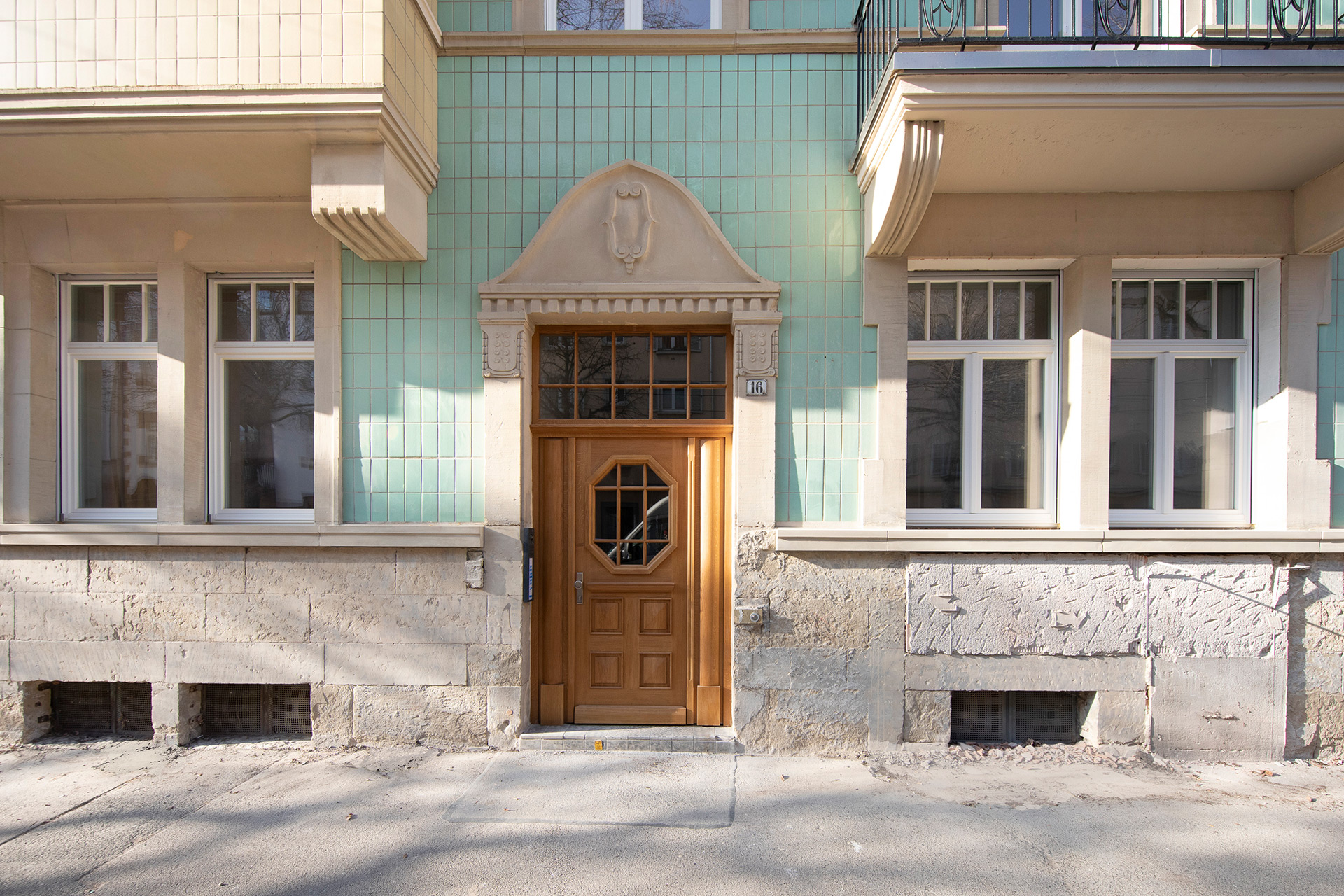 Schillerstraße 16