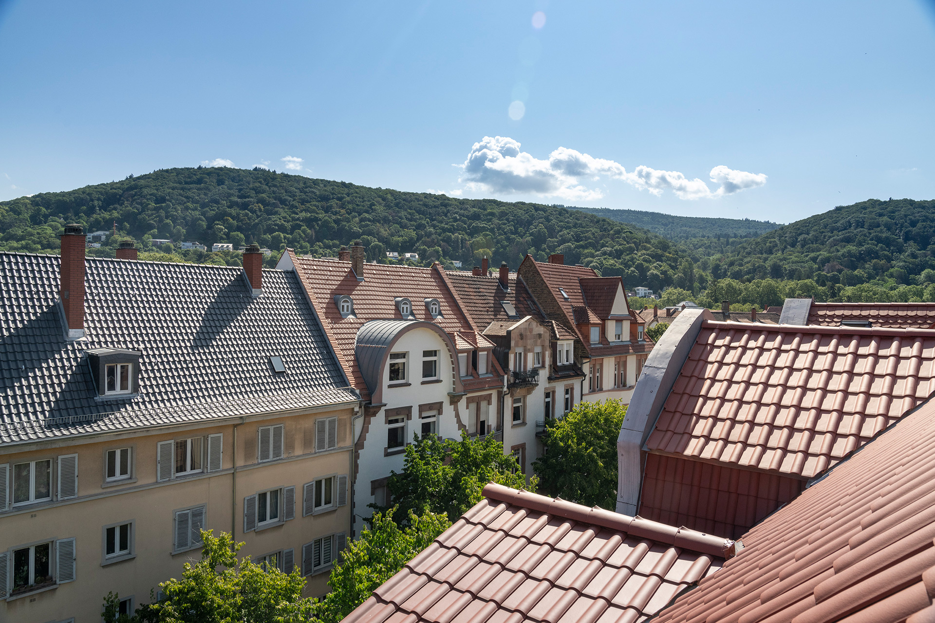 Schillerstraße 16